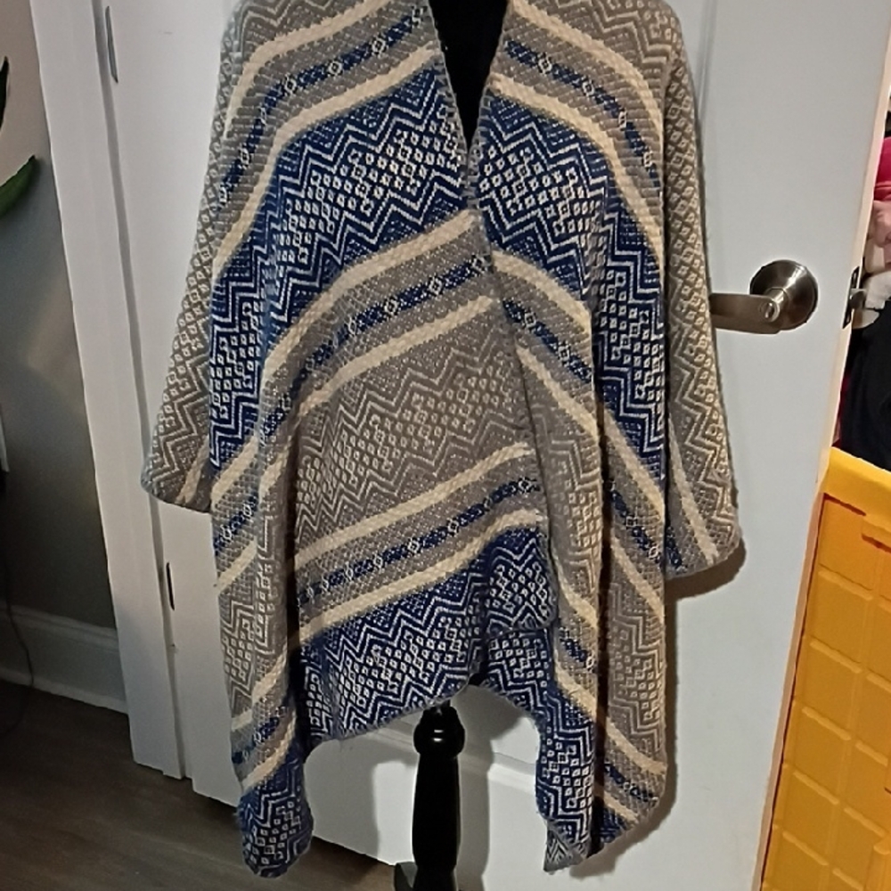 Geometric Blue and Cream Poncho